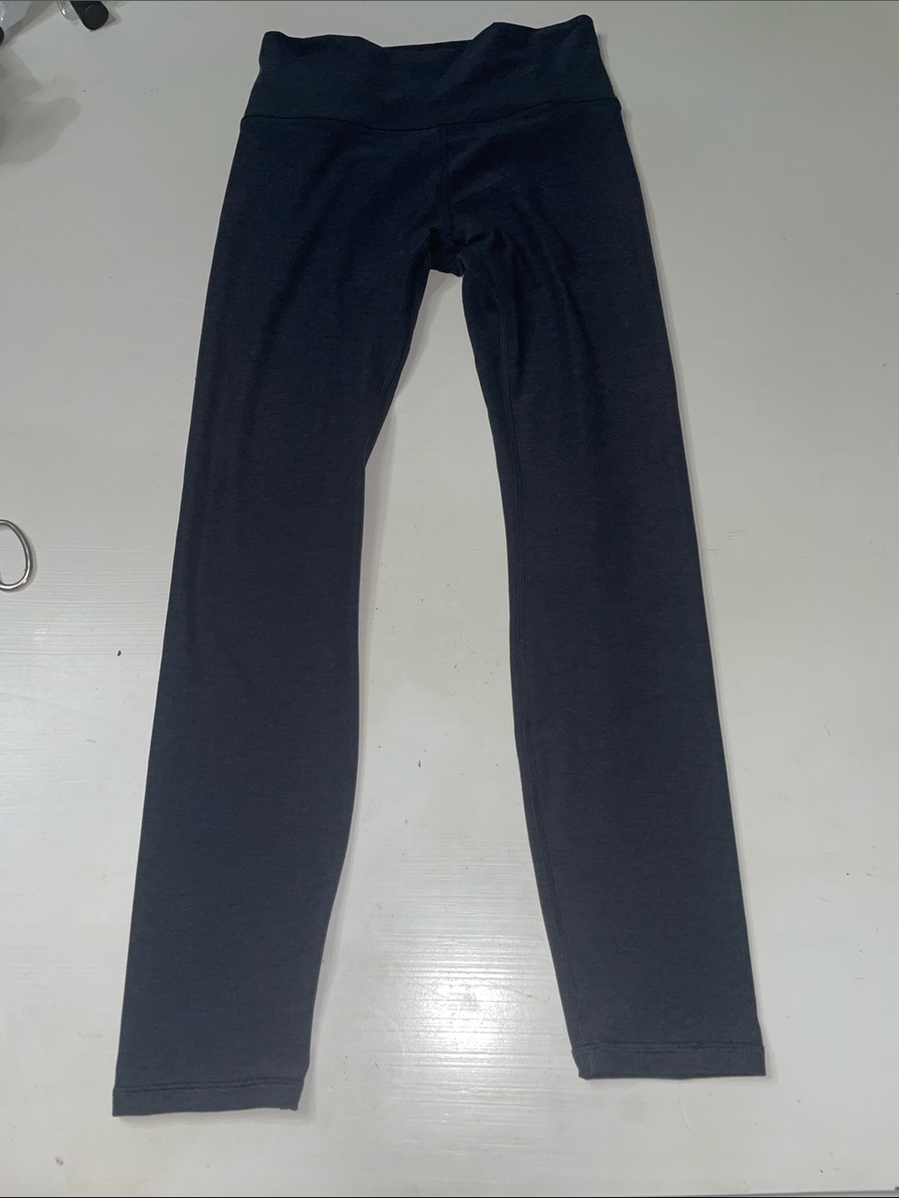 Vuori ankle length leggings size small